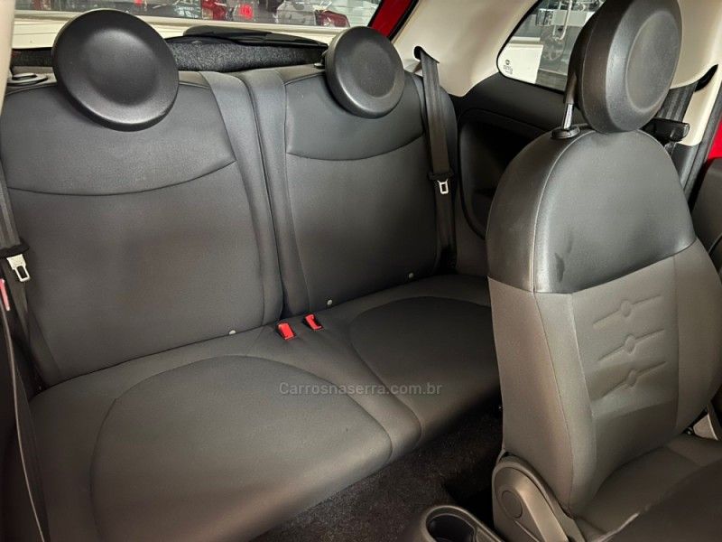 FIAT 500 1.4 CULT 8V 2011/2012 CIMIRRO AUTOMÓVEIS TAQUARA / Carros no Vale FIAT 500 1.4 CULT 8V 2011/2012 CIMIRRO AUTOMÓVEIS TAQUARA / Carros no Vale