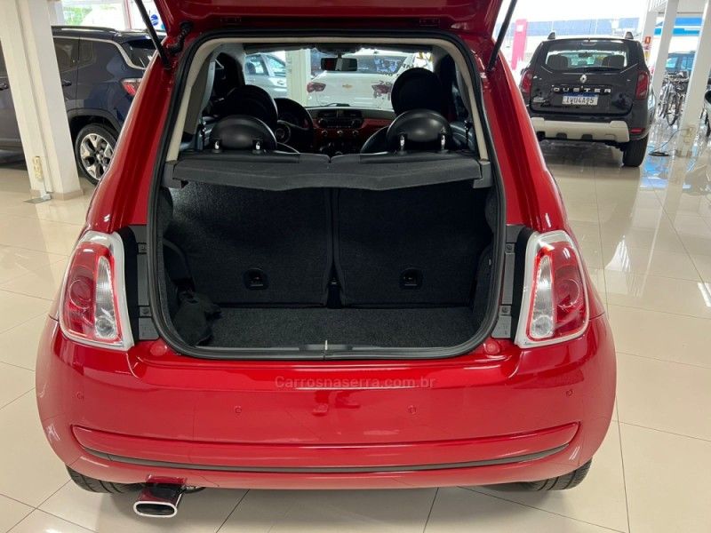 FIAT 500 1.4 CULT 8V 2011/2012 CIMIRRO AUTOMÓVEIS TAQUARA / Carros no Vale FIAT 500 1.4 CULT 8V 2011/2012 CIMIRRO AUTOMÓVEIS TAQUARA / Carros no Vale
