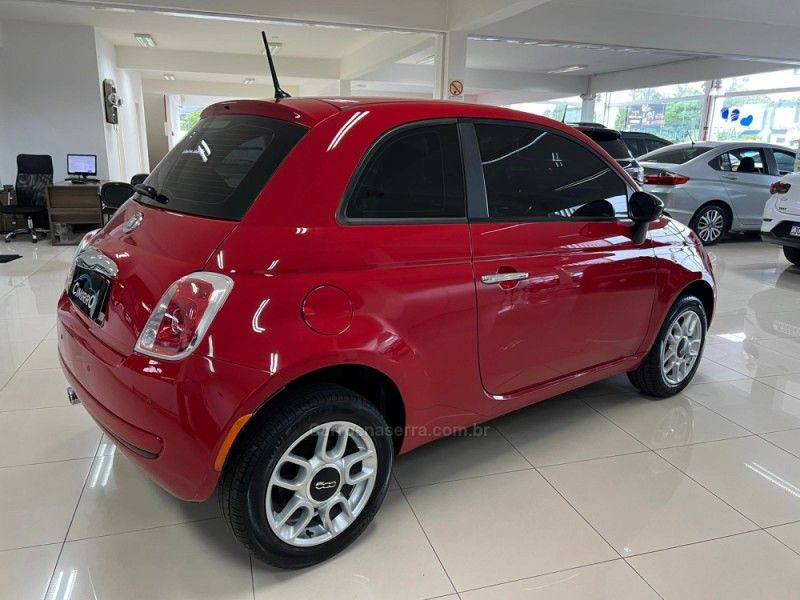FIAT 500 1.4 CULT 8V 2011/2012 CIMIRRO AUTOMÓVEIS TAQUARA / Carros no Vale FIAT 500 1.4 CULT 8V 2011/2012 CIMIRRO AUTOMÓVEIS TAQUARA / Carros no Vale
