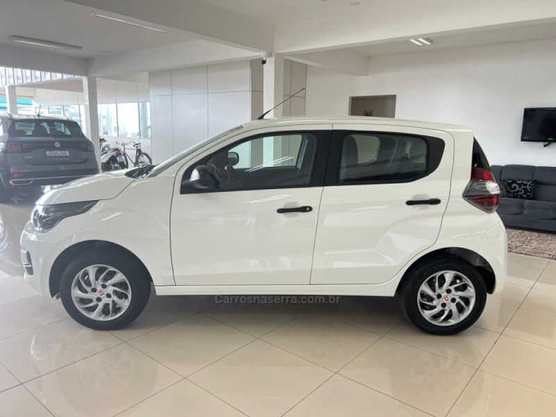 FIAT MOBI 1.0 8V EVO LIKE 2018/2019 CIMIRRO AUTOMÓVEIS TAQUARA / Carros no Vale FIAT MOBI 1.0 8V EVO LIKE 2018/2019 CIMIRRO AUTOMÓVEIS TAQUARA / Carros no Vale