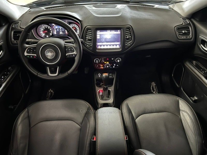 JEEP COMPASS 2.0 16V LONGITUDE 2020/2020 CIMIRRO AUTOMÓVEIS TAQUARA / Carros no Vale