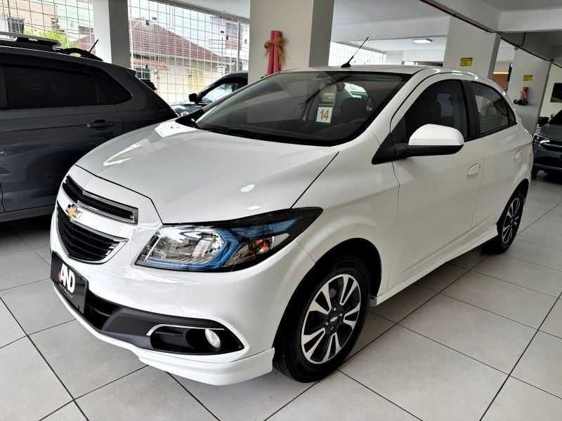 CHEVROLET ONIX 1.4 MPFI LTZ 8V 2014/2014 ANDRIGO VEÍCULOS CAXIAS DO SUL / Carros no Vale
