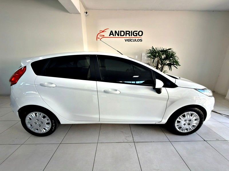 FORD FIESTA 1.5 SE HATCH 16V 2016/2016 ANDRIGO VEÍCULOS CAXIAS DO SUL / Carros no Vale FORD FIESTA 1.5 SE HATCH 16V 2016/2016 ANDRIGO VEÍCULOS CAXIAS DO SUL / Carros no Vale