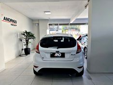 FORD FIESTA 1.5 SE HATCH 16V 2016/2016 ANDRIGO VEÍCULOS CAXIAS DO SUL / Carros no Vale