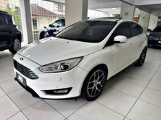FORD FOCUS 2.0 TITANIUM PLUS HATCH 16V AUTO 2017/2018 ANDRIGO VEÍCULOS CAXIAS DO SUL / Carros no Vale