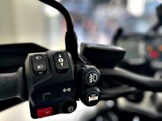 TRIUMPH TIGER EXPLORER ABS 2017/2018 ANDRIGO VEÍCULOS CAXIAS DO SUL / Carros no Vale