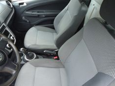 VOLKSWAGEN SAVEIRO 1.6 CL CS 8V 2012/2013 BOURSCHEID CARROS E MOTOS SANTA CLARA DO SUL / Carros no Vale