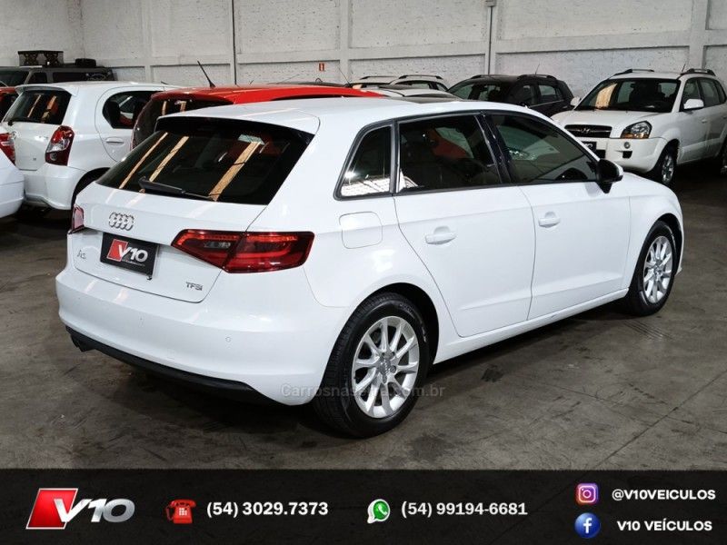AUDI A3 1.4 TFSI SPORTBACK 16V S-TRONIC 2015/2016 V10 VEÍCULOS CAXIAS DO SUL / Carros no Vale AUDI A3 1.4 TFSI SPORTBACK 16V S-TRONIC 2015/2016 V10 VEÍCULOS CAXIAS DO SUL / Carros no Vale