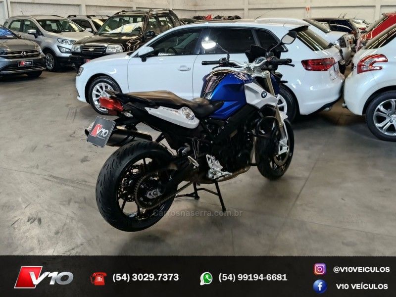 BMW F 800 R 2014/2015 V10 VEÍCULOS CAXIAS DO SUL / Carros no Vale