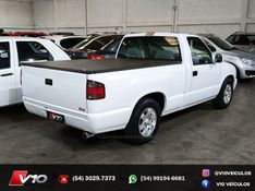 CHEVROLET S10 2.2 EFI DLX 4X2 CS 8V 1995/1996 V10 VEÍCULOS CAXIAS DO SUL / Carros no Vale