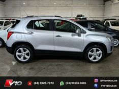 CHEVROLET TRACKER 1.8 MPFI LTZ 4X2 16V 2014/2015 V10 VEÍCULOS CAXIAS DO SUL / Carros no Vale