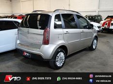FIAT IDEA 1.4 MPI ATTRACTIVE 8V 2011/2012 V10 VEÍCULOS CAXIAS DO SUL / Carros no Vale