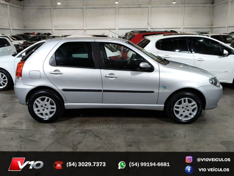 FIAT PALIO 1.4 MPI ELX 8V 2006/2007 V10 VEÍCULOS CAXIAS DO SUL / Carros no Vale