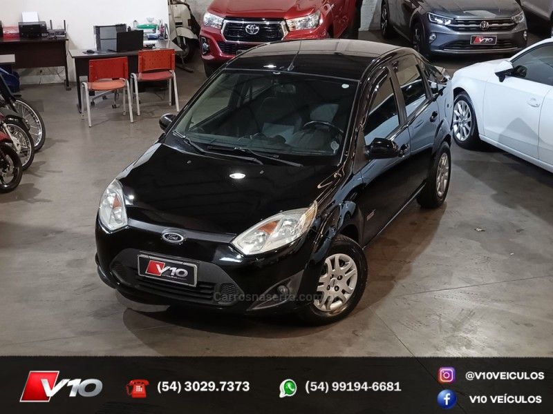 FORD FIESTA 1.6 MPI CLASS SEDAN 8V 2010/2011 V10 VEÍCULOS CAXIAS DO SUL / Carros no Vale