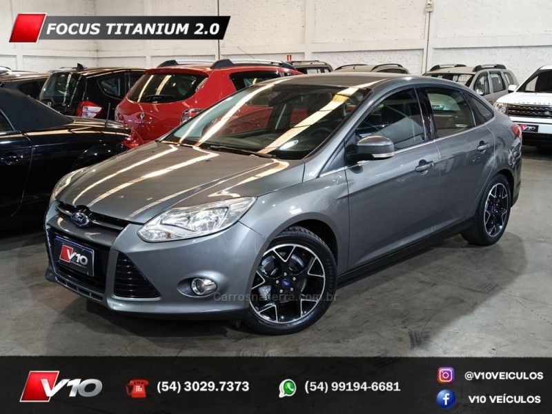 FORD FOCUS 2.0 TITANIUM SEDAN 16V 2014/2015 V10 VEÍCULOS CAXIAS DO SUL / Carros no Vale