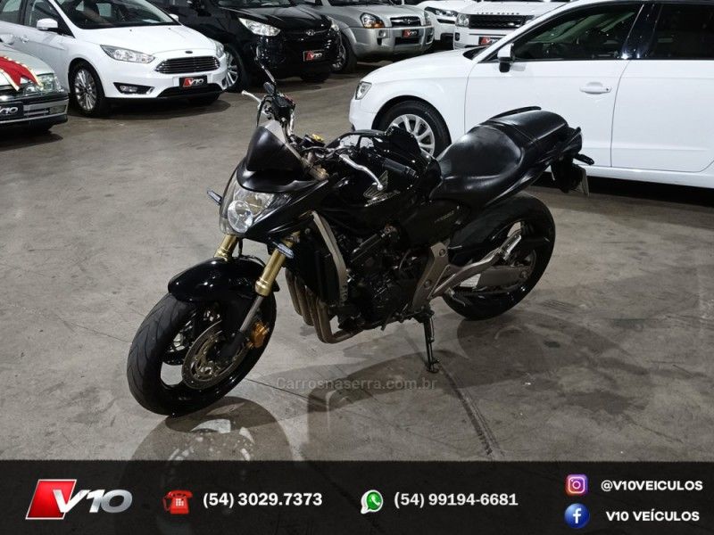 Honda Motos CB 600F HORNET 2008/2008 V10 VEÍCULOS CAXIAS DO SUL / Carros no Vale