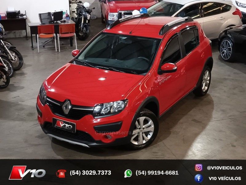 RENAULT SANDERO 1.6 STEPWAY 16V 2017/2018 V10 VEÍCULOS CAXIAS DO SUL / Carros no Vale