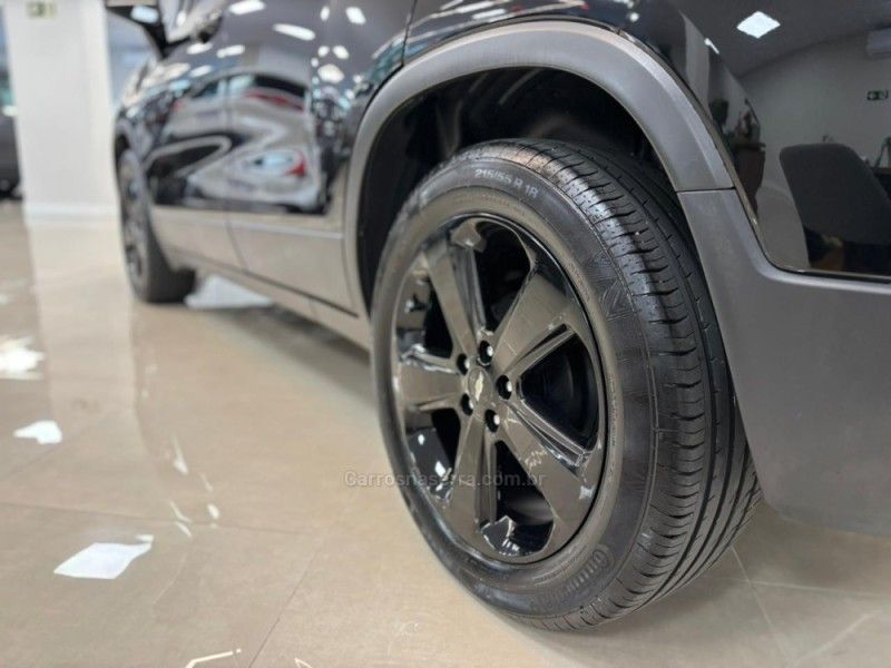 CHEVROLET TRACKER 1.4 16V MIDNIGHT TURBO 2018/2019 LUIGGI AUTOMÓVEIS CARLOS BARBOSA / Carros no Vale