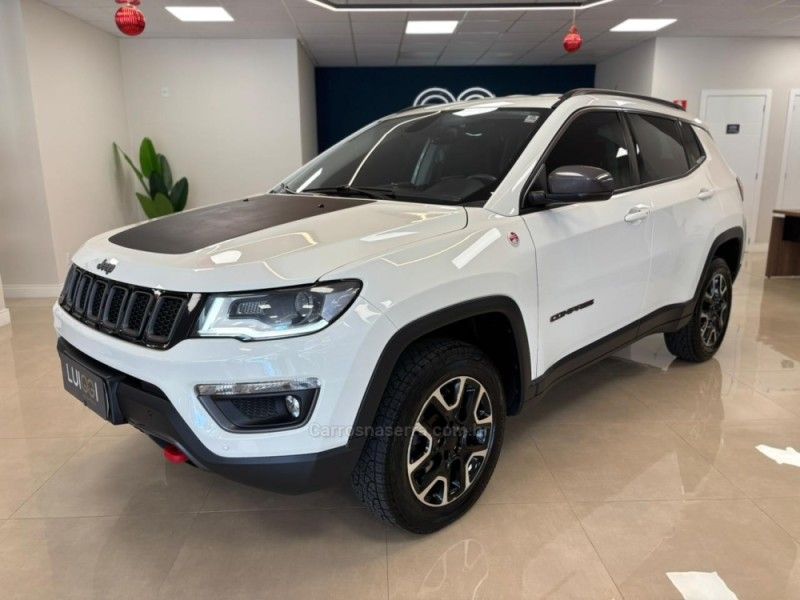 JEEP COMPASS 2.0 TRAILHAWK TD350 TURBO 4X4 2017/2017 LUIGGI AUTOMÓVEIS CARLOS BARBOSA / Carros no Vale JEEP COMPASS 2.0 TRAILHAWK TD350 TURBO 4X4 2017/2017 LUIGGI AUTOMÓVEIS CARLOS BARBOSA / Carros no Vale