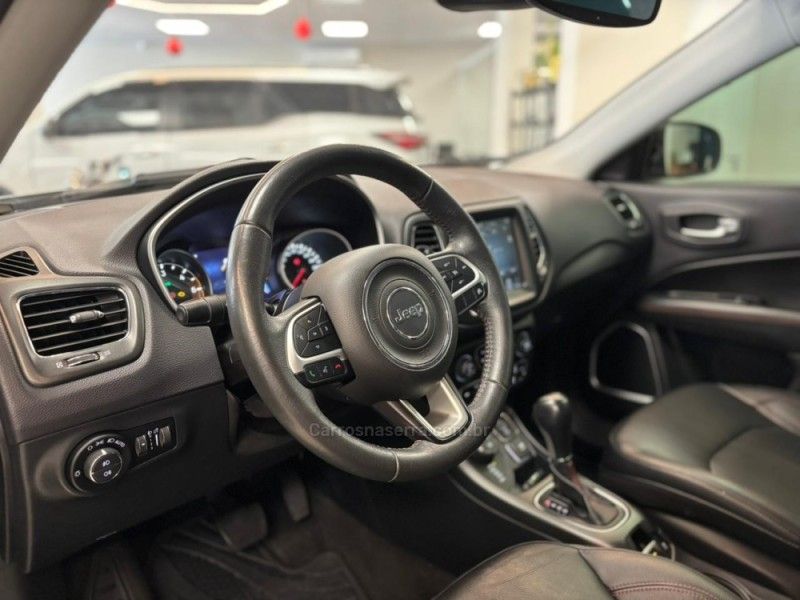 JEEP COMPASS 2.0 TRAILHAWK TD350 TURBO 4X4 2017/2017 LUIGGI AUTOMÓVEIS CARLOS BARBOSA / Carros no Vale JEEP COMPASS 2.0 TRAILHAWK TD350 TURBO 4X4 2017/2017 LUIGGI AUTOMÓVEIS CARLOS BARBOSA / Carros no Vale