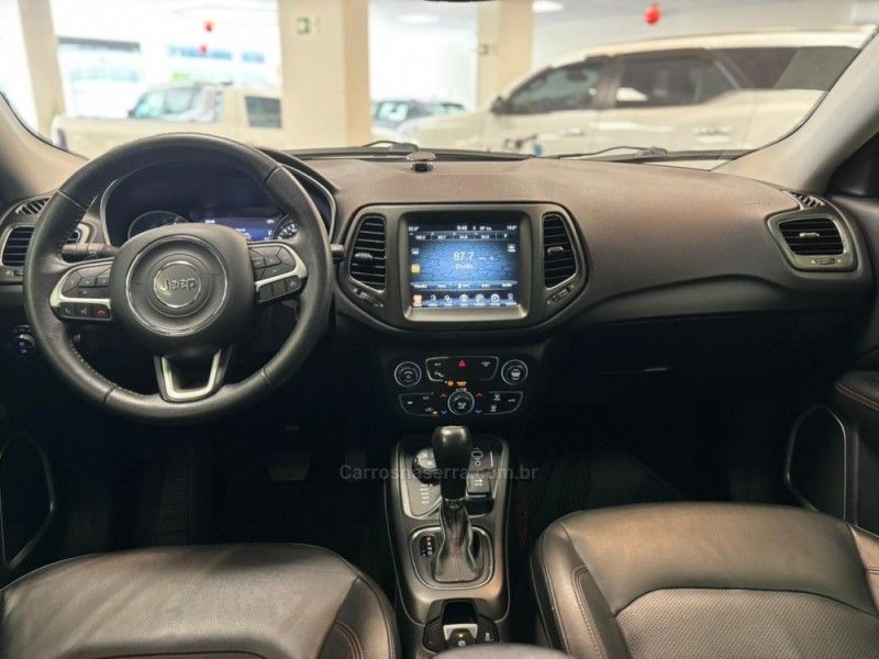 JEEP COMPASS 2.0 TRAILHAWK TD350 TURBO 4X4 2017/2017 LUIGGI AUTOMÓVEIS CARLOS BARBOSA / Carros no Vale JEEP COMPASS 2.0 TRAILHAWK TD350 TURBO 4X4 2017/2017 LUIGGI AUTOMÓVEIS CARLOS BARBOSA / Carros no Vale