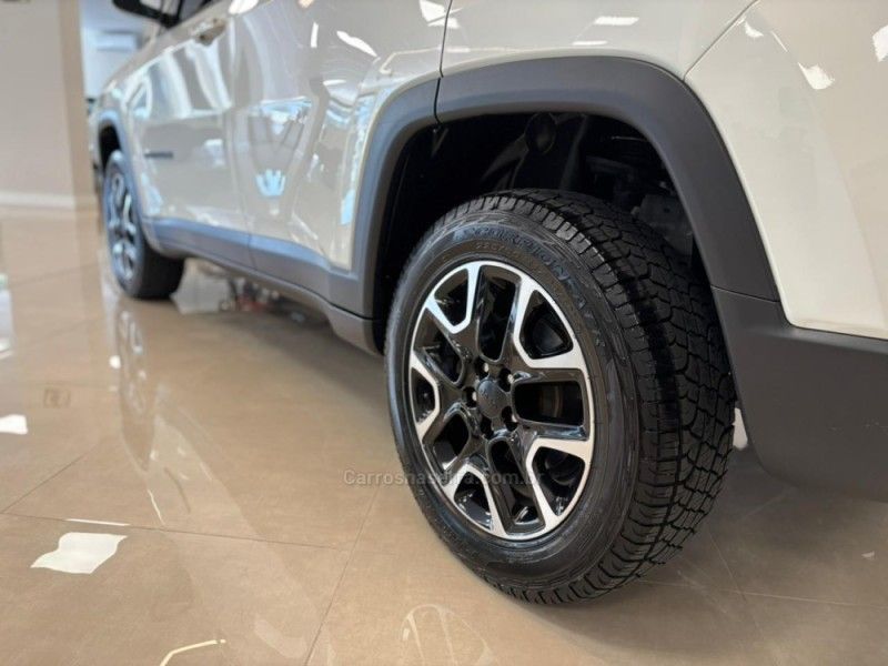 JEEP COMPASS 2.0 TRAILHAWK TD350 TURBO 4X4 2017/2017 LUIGGI AUTOMÓVEIS CARLOS BARBOSA / Carros no Vale JEEP COMPASS 2.0 TRAILHAWK TD350 TURBO 4X4 2017/2017 LUIGGI AUTOMÓVEIS CARLOS BARBOSA / Carros no Vale