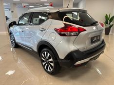 NISSAN KICKS 1.6 16V SL XTRONIC 2018/2018 LUIGGI AUTOMÓVEIS CARLOS BARBOSA / Carros no Vale