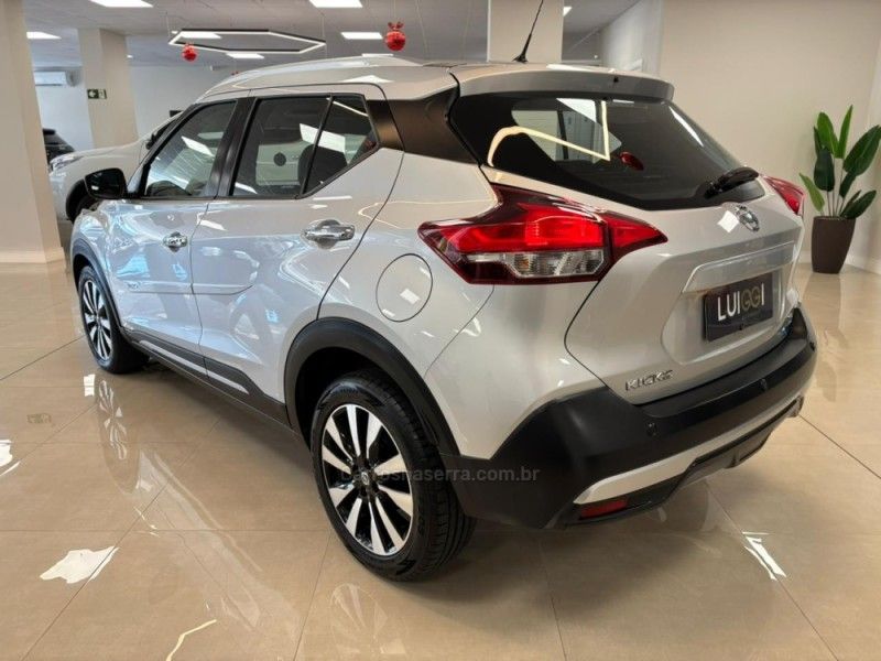 NISSAN KICKS 1.6 16V SL XTRONIC 2018/2018 LUIGGI AUTOMÓVEIS CARLOS BARBOSA / Carros no Vale NISSAN KICKS 1.6 16V SL XTRONIC 2018/2018 LUIGGI AUTOMÓVEIS CARLOS BARBOSA / Carros no Vale