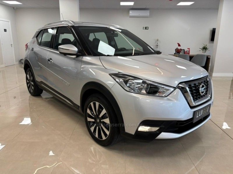 NISSAN KICKS 1.6 16V SL XTRONIC 2018/2018 LUIGGI AUTOMÓVEIS CARLOS BARBOSA / Carros no Vale NISSAN KICKS 1.6 16V SL XTRONIC 2018/2018 LUIGGI AUTOMÓVEIS CARLOS BARBOSA / Carros no Vale
