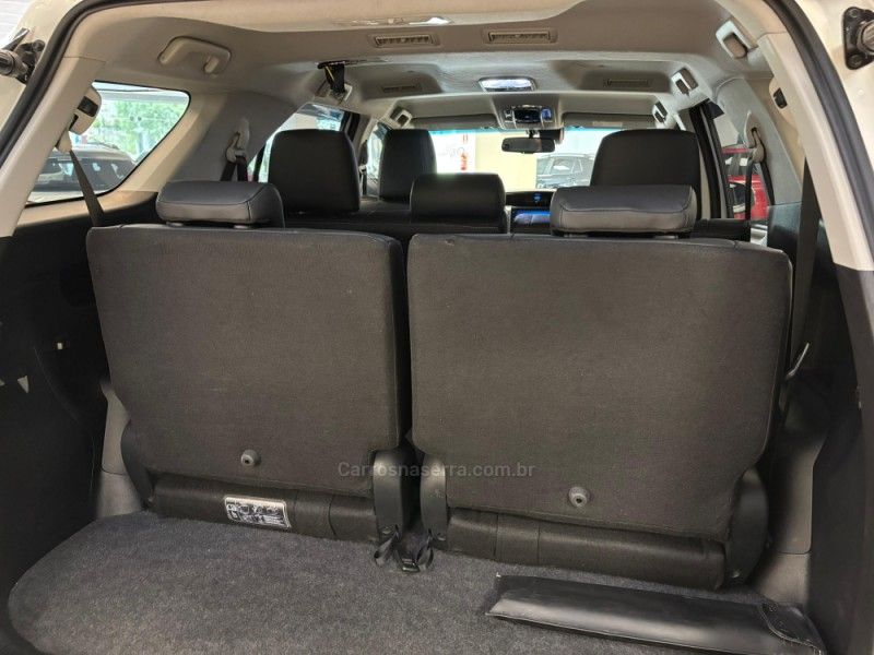 TOYOTA HILUX SW4 2.8 SRX 4X4 7 LUGARES 16V TURBO INTERCOOLER 2023/2024 LUIGGI AUTOMÓVEIS CARLOS BARBOSA / Carros no Vale