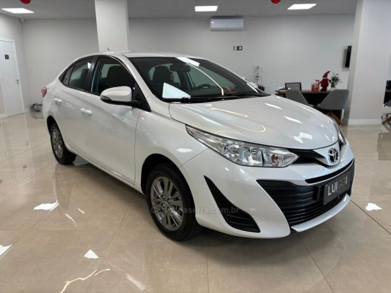 TOYOTA YARIS 1.5 XL PLUS CONNECT 16V 2020/2021 LUIGGI AUTOMÓVEIS CARLOS BARBOSA / Carros no Vale TOYOTA YARIS 1.5 XL PLUS CONNECT 16V 2020/2021 LUIGGI AUTOMÓVEIS CARLOS BARBOSA / Carros no Vale