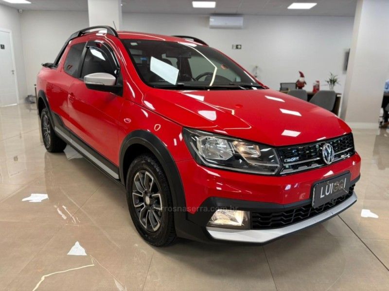 VOLKSWAGEN SAVEIRO 1.6 CROSS CD 16V 2016/2017 LUIGGI AUTOMÓVEIS CARLOS BARBOSA / Carros no Vale