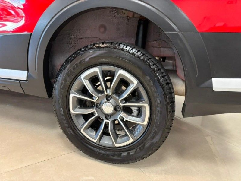 VOLKSWAGEN SAVEIRO 1.6 CROSS CD 16V 2016/2017 LUIGGI AUTOMÓVEIS CARLOS BARBOSA / Carros no Vale