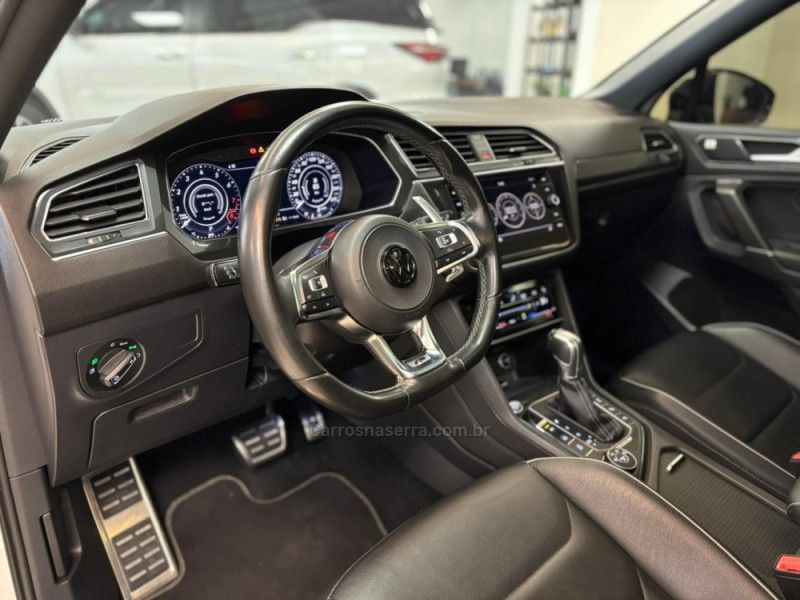 VOLKSWAGEN TIGUAN 2.0 ALLSPACE R-LINE 350 TSI 4X4 2018/2018 LUIGGI AUTOMÓVEIS CARLOS BARBOSA / Carros no Vale VOLKSWAGEN TIGUAN 2.0 ALLSPACE R-LINE 350 TSI 4X4 2018/2018 LUIGGI AUTOMÓVEIS CARLOS BARBOSA / Carros no Vale