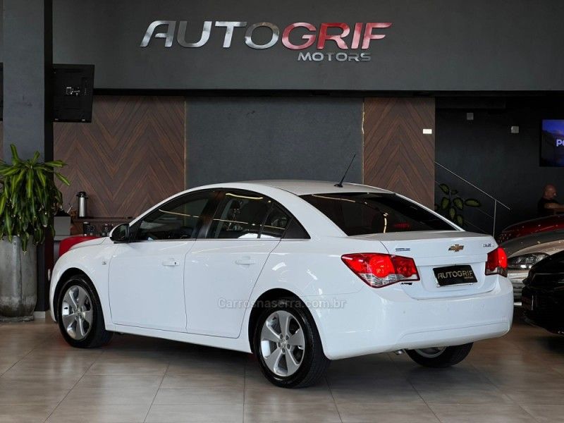 CHEVROLET CRUZE 1.8 LT 16V 2014/2014 AUTOGRIF MOTORS CAMPO BOM / Carros no Vale CHEVROLET CRUZE 1.8 LT 16V 2014/2014 AUTOGRIF MOTORS CAMPO BOM / Carros no Vale