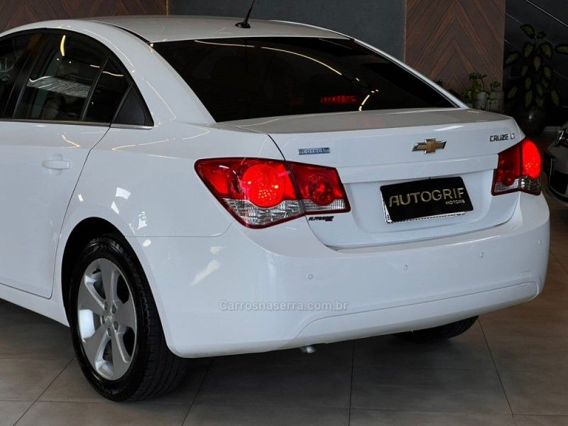 CHEVROLET CRUZE 1.8 LT 16V 2014/2014 AUTOGRIF MOTORS CAMPO BOM / Carros no Vale CHEVROLET CRUZE 1.8 LT 16V 2014/2014 AUTOGRIF MOTORS CAMPO BOM / Carros no Vale
