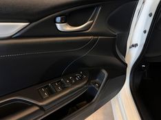 HONDA CIVIC 2.0 EXL 16V 2016/2017 AUTOGRIF MOTORS CAMPO BOM / Carros no Vale