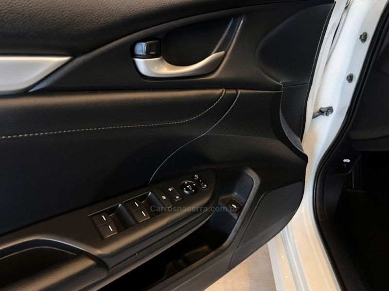 HONDA CIVIC 2.0 EXL 16V 2016/2017 AUTOGRIF MOTORS CAMPO BOM / Carros no Vale