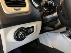 JEEP COMPASS 2.0 16V LONGITUDE 2019/2019 AUTOGRIF MOTORS CAMPO BOM / Carros no Vale