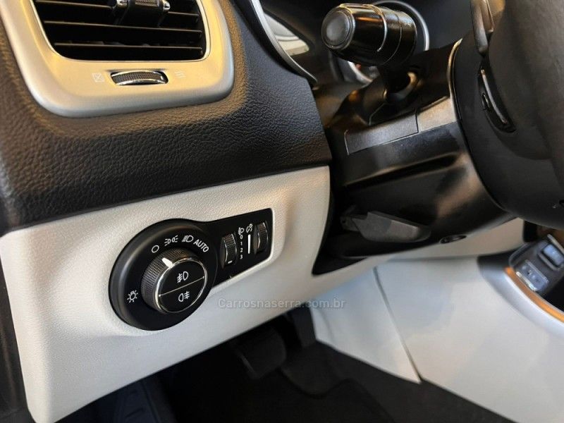 JEEP COMPASS 2.0 16V LONGITUDE 2019/2019 AUTOGRIF MOTORS CAMPO BOM / Carros no Vale JEEP COMPASS 2.0 16V LONGITUDE 2019/2019 AUTOGRIF MOTORS CAMPO BOM / Carros no Vale