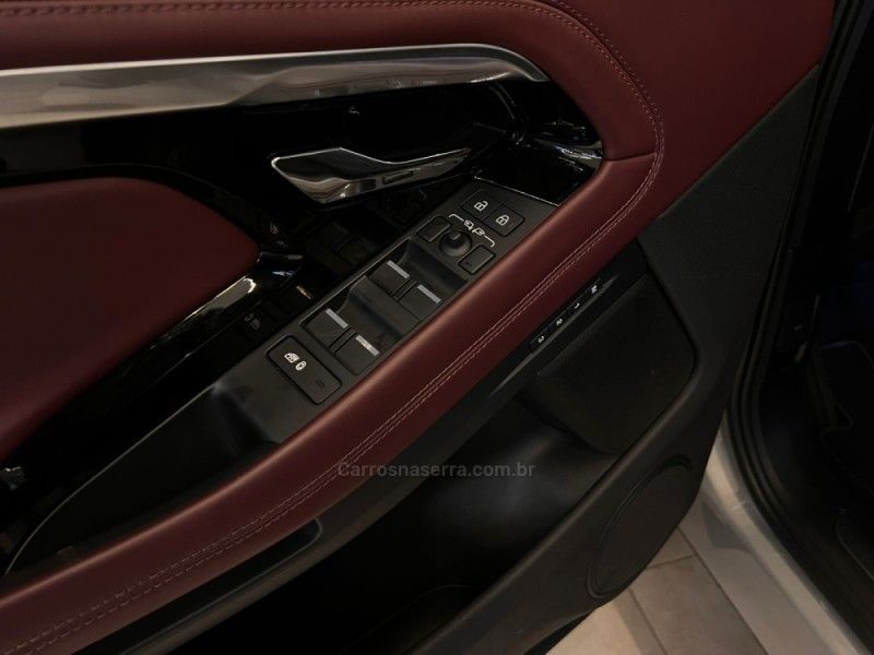 LAND ROVER RANGE ROVER EVOQUE 2.0 SE R-DYNAMIC AWD 16V 2022/2023 AUTOGRIF MOTORS CAMPO BOM / Carros no Vale