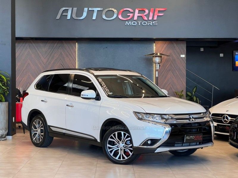 MITSUBISHI OUTLANDER 2.2 4X4 16V 2016/2016 AUTOGRIF MOTORS CAMPO BOM / Carros no Vale MITSUBISHI OUTLANDER 2.2 4X4 16V 2016/2016 AUTOGRIF MOTORS CAMPO BOM / Carros no Vale
