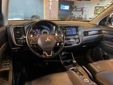 MITSUBISHI OUTLANDER 2.2 4X4 16V 2016/2016 AUTOGRIF MOTORS CAMPO BOM / Carros no Vale
