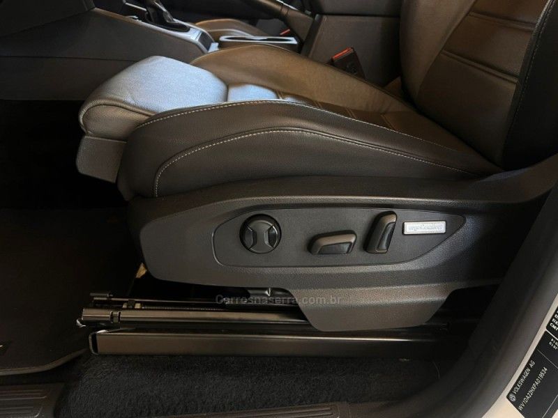 VOLKSWAGEN AMAROK 3.0 V6 TDI HIGHLINE CD 4MOTION 2022/2023 AUTOGRIF MOTORS CAMPO BOM / Carros no Vale VOLKSWAGEN AMAROK 3.0 V6 TDI HIGHLINE CD 4MOTION 2022/2023 AUTOGRIF MOTORS CAMPO BOM / Carros no Vale