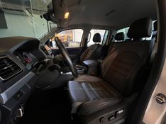 VOLKSWAGEN AMAROK 3.0 V6 TDI HIGHLINE CD 4MOTION 2022/2023 AUTOGRIF MOTORS CAMPO BOM / Carros no Vale