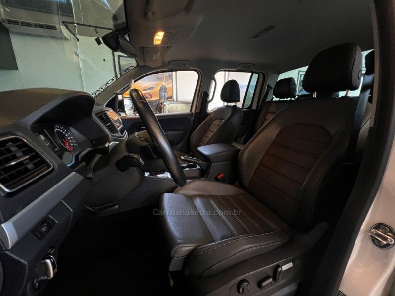 VOLKSWAGEN AMAROK 3.0 V6 TDI HIGHLINE CD 4MOTION 2022/2023 AUTOGRIF MOTORS CAMPO BOM / Carros no Vale VOLKSWAGEN AMAROK 3.0 V6 TDI HIGHLINE CD 4MOTION 2022/2023 AUTOGRIF MOTORS CAMPO BOM / Carros no Vale