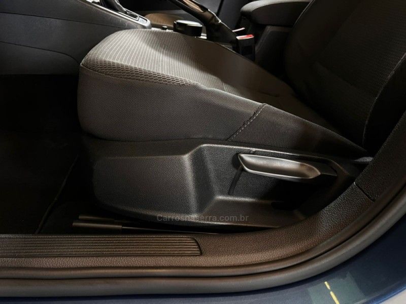 VOLKSWAGEN GOLF 1.4 TSI COMFORTLINE 16V 2014/2015 AUTOGRIF MOTORS CAMPO BOM / Carros no Vale