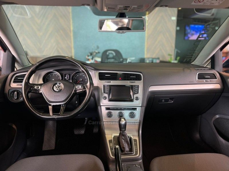 VOLKSWAGEN GOLF 1.4 TSI COMFORTLINE 16V 2014/2015 AUTOGRIF MOTORS CAMPO BOM / Carros no Vale