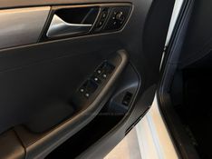 VOLKSWAGEN JETTA 1.4 16V TSI COMFORTLINE TIPTRONIC 2017/2017 AUTOGRIF MOTORS CAMPO BOM / Carros no Vale