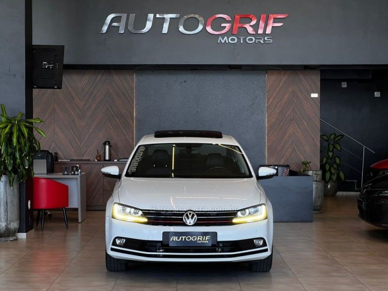 VOLKSWAGEN JETTA 1.4 16V TSI COMFORTLINE TIPTRONIC 2017/2017 AUTOGRIF MOTORS CAMPO BOM / Carros no Vale VOLKSWAGEN JETTA 1.4 16V TSI COMFORTLINE TIPTRONIC 2017/2017 AUTOGRIF MOTORS CAMPO BOM / Carros no Vale